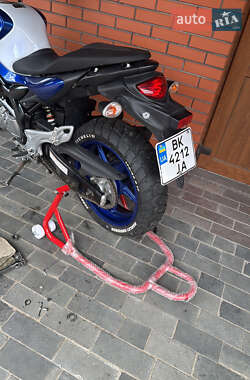 Мотоцикл Без обтекателей (Naked bike) Suzuki Gladius 650 2014 в 