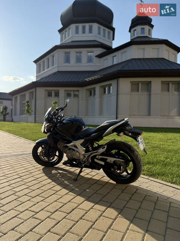 Мотоцикл Без обтекателей (Naked bike) Suzuki Gladius 650 2009 в Львове