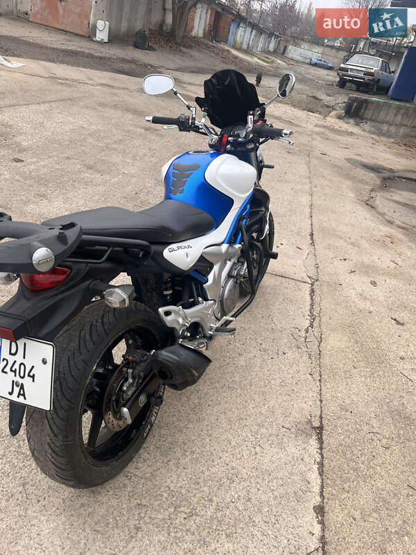 Мотоцикл Классик Suzuki Gladius 650 2009 в Южноукраинске фото 4 Мотоцикл Классик Suzuki Gladius 650 2009 в Южноукраинске