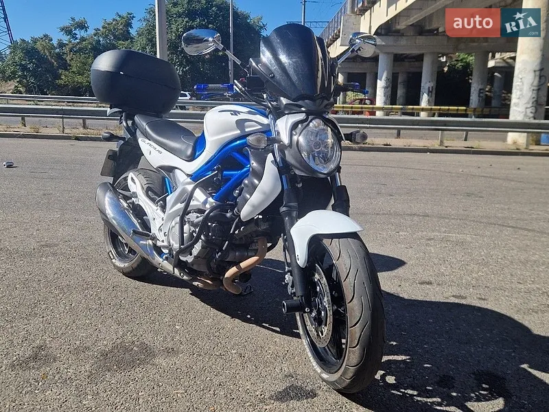 Suzuki Gladius 650 2009