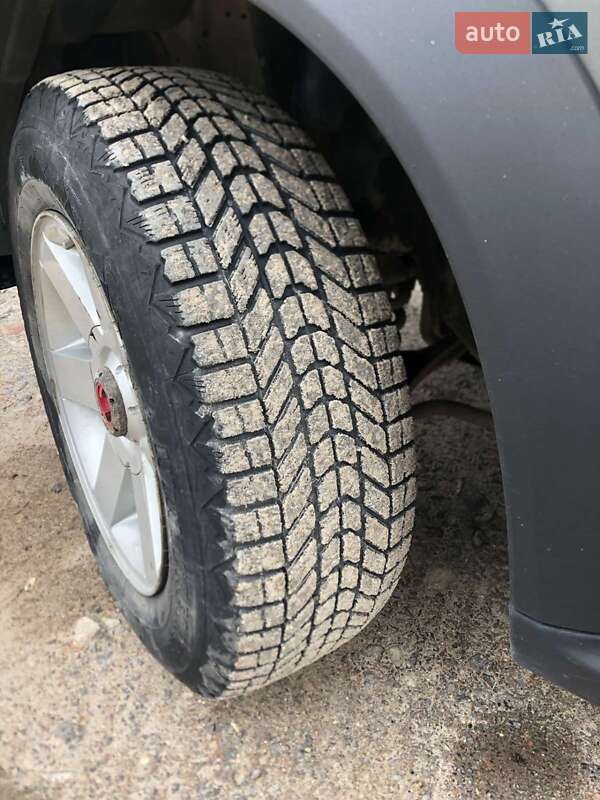 Позашляховик / Кросовер Suzuki Grand Vitara XL7 2003 в Львові