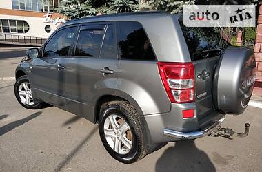 Позашляховик / Кросовер Suzuki Grand Vitara 2008 в 