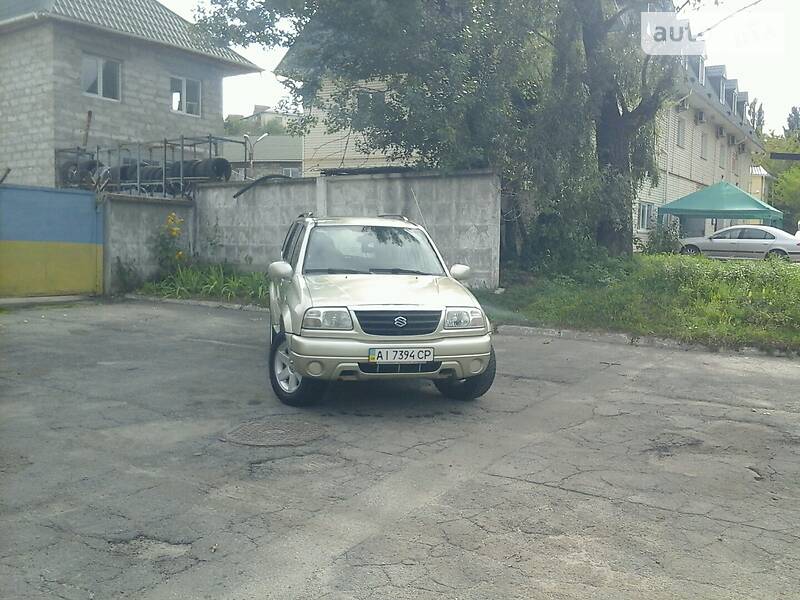 Позашляховик / Кросовер Suzuki Grand Vitara 2003 в Києві