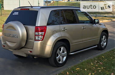 Внедорожник / Кроссовер Suzuki Grand Vitara 2010 в Киеве