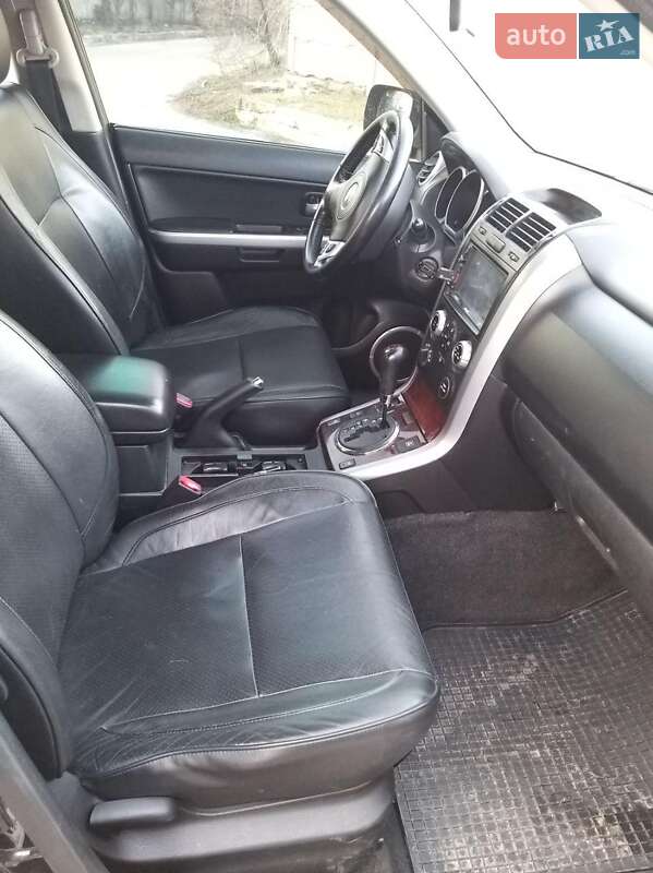 Внедорожник / Кроссовер Suzuki Grand Vitara 2008 в Каменском