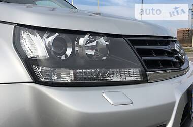 Позашляховик / Кросовер Suzuki Grand Vitara 2013 в 