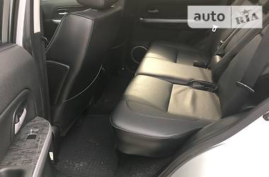 Позашляховик / Кросовер Suzuki Grand Vitara 2013 в 