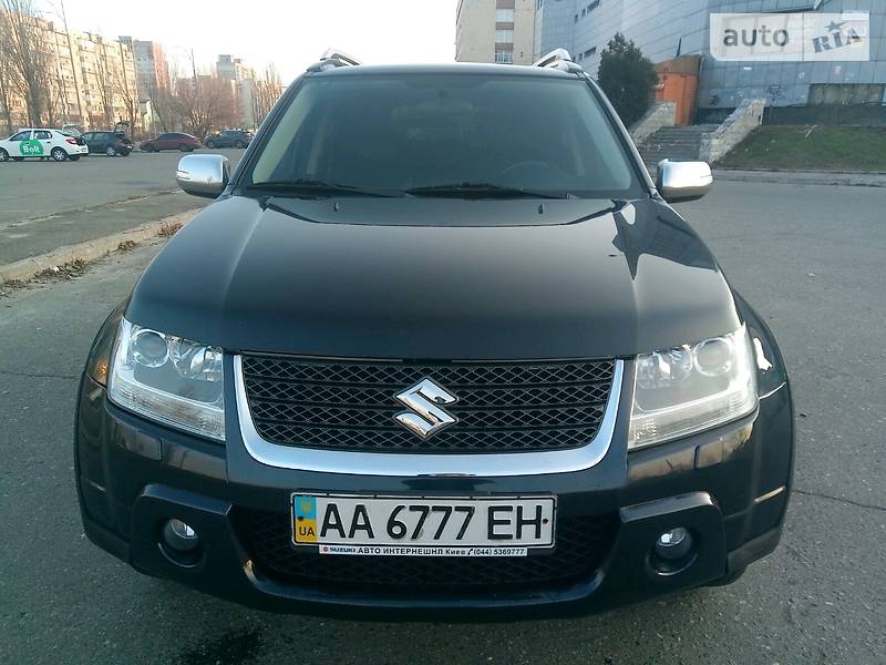 Позашляховик / Кросовер Suzuki Grand Vitara 2010 в 
