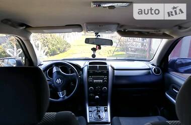 Позашляховик / Кросовер Suzuki Grand Vitara 2006 в 