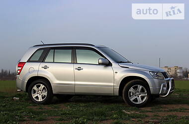 Позашляховик / Кросовер Suzuki Grand Vitara 2008 в 
