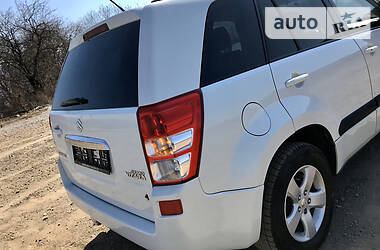 Позашляховик / Кросовер Suzuki Grand Vitara 2010 в 