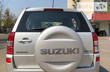Позашляховик / Кросовер Suzuki Grand Vitara 2006 в 