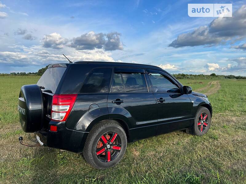 Внедорожник / Кроссовер Suzuki Grand Vitara 2005 в Сарнах