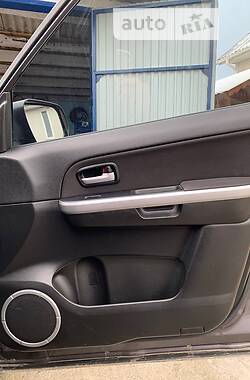 Внедорожник / Кроссовер Suzuki Grand Vitara 2010 в 