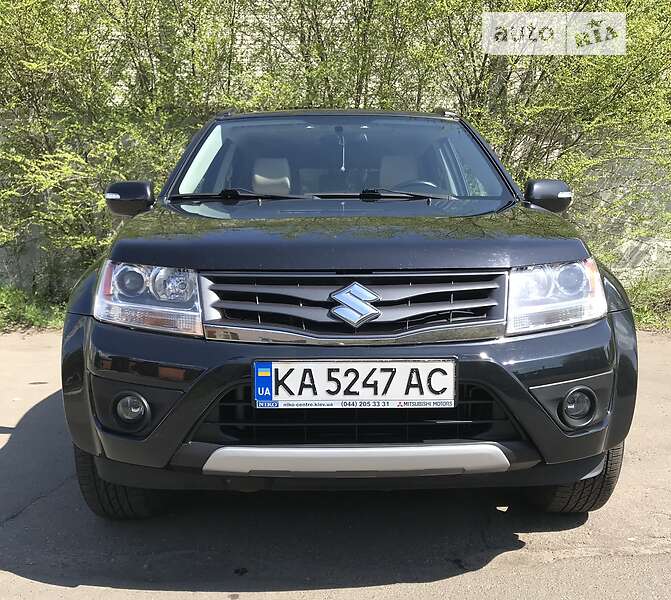 Седан Suzuki Grand Vitara 2012 в Киеве
