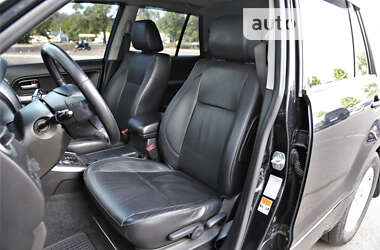 Внедорожник / Кроссовер Suzuki Grand Vitara 2010 в 