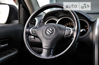 Внедорожник / Кроссовер Suzuki Grand Vitara 2010 в 