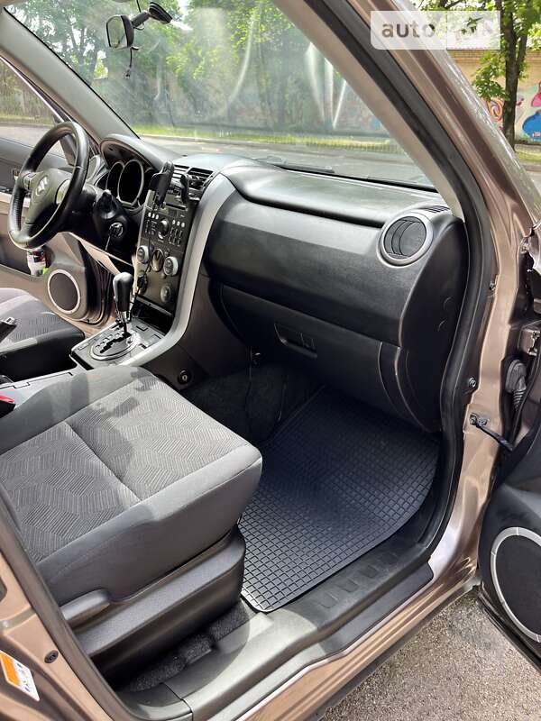 Седан Suzuki Grand Vitara 2016 в Миколаєві фото 21 Седан Suzuki Grand Vitara 2016 в Миколаєві