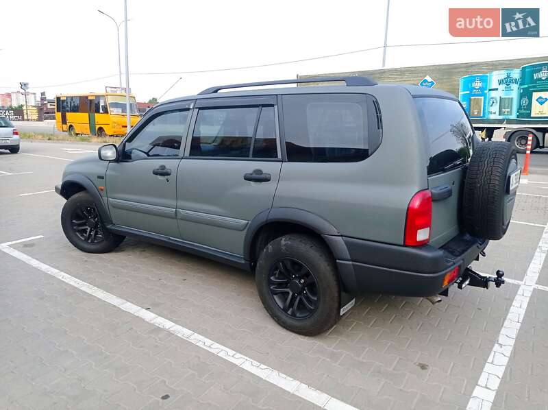 Седан Suzuki Grand Vitara 2004 в Киеве