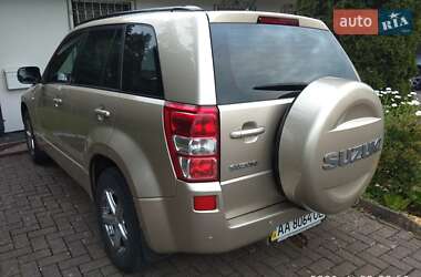 Внедорожник / Кроссовер Suzuki Grand Vitara 2006 в Киеве