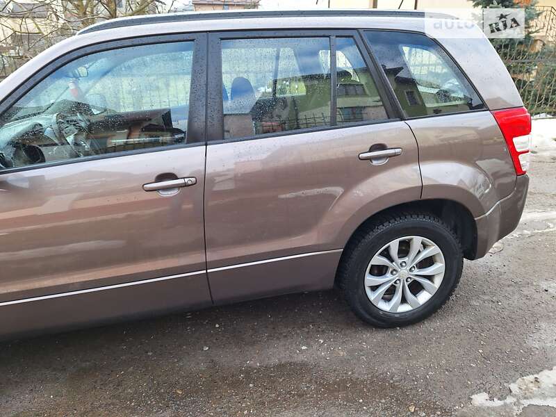 Внедорожник / Кроссовер Suzuki Grand Vitara 2015 в Львове