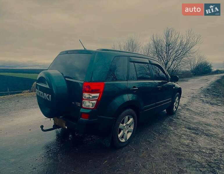 Позашляховик / Кросовер Suzuki Grand Vitara 2008 в Умані