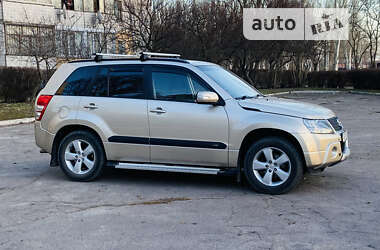 Позашляховик / Кросовер Suzuki Grand Vitara 2010 в Кам'янському