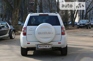 Внедорожник / Кроссовер Suzuki Grand Vitara 2010 в Киеве