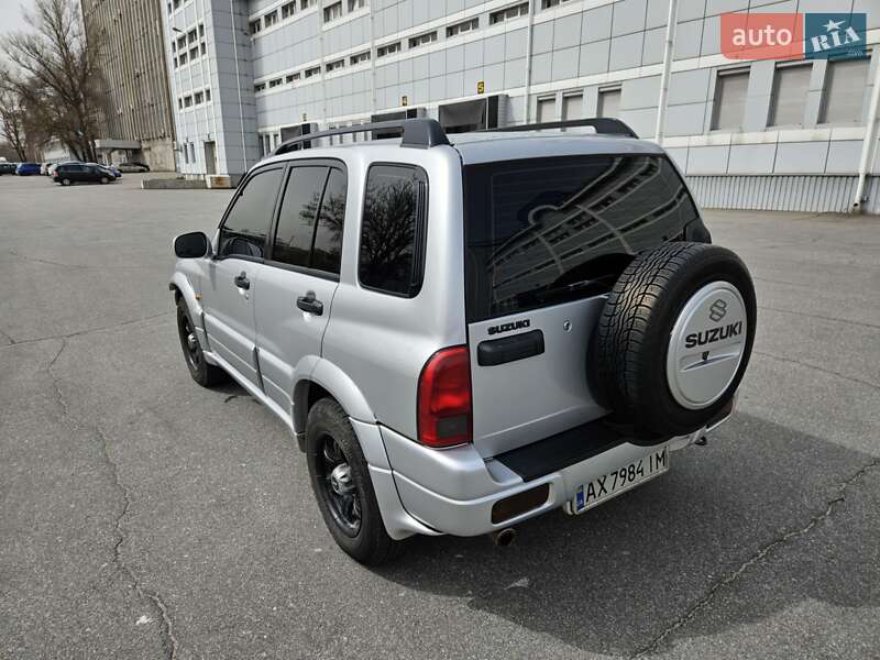 Внедорожник / Кроссовер Suzuki Grand Vitara 2003 в Днепре
