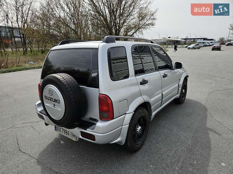 Внедорожник / Кроссовер Suzuki Grand Vitara 2003 в Днепре