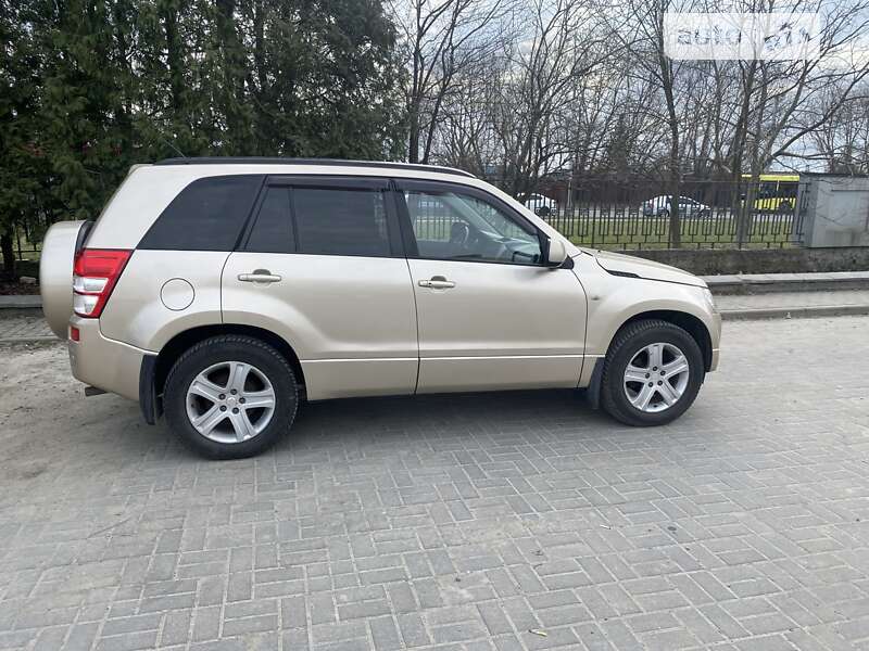 Позашляховик / Кросовер Suzuki Grand Vitara 2006 в Львові