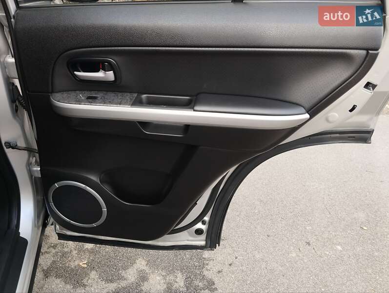 Позашляховик / Кросовер Suzuki Grand Vitara 2013 в Вінниці