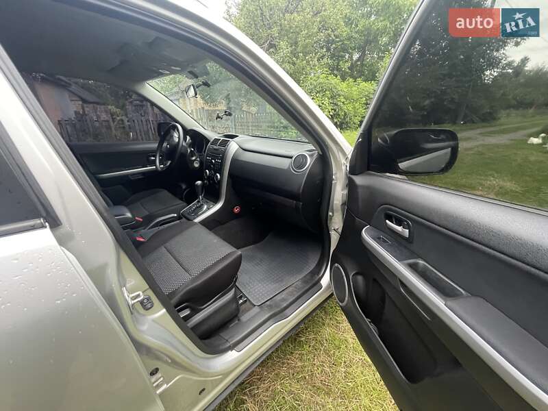 Внедорожник / Кроссовер Suzuki Grand Vitara 2006 в Киеве