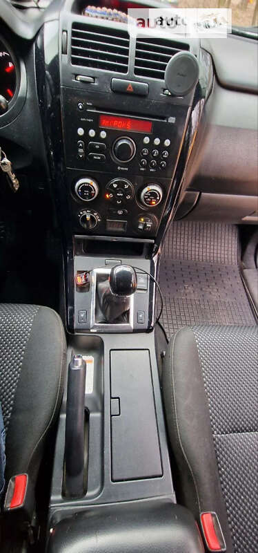 Позашляховик / Кросовер Suzuki Grand Vitara 2006 в Києві