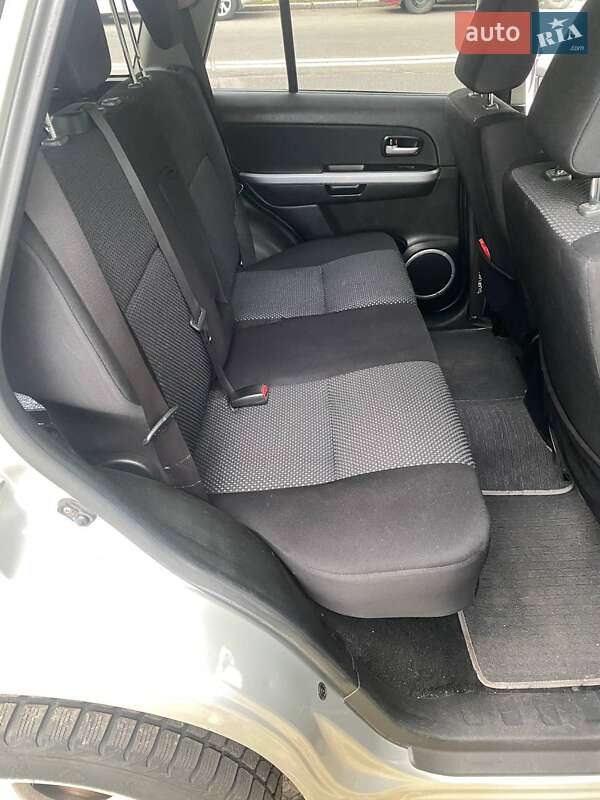 Внедорожник / Кроссовер Suzuki Grand Vitara 2006 в Киеве фото 8 Внедорожник / Кроссовер Suzuki Grand Vitara 2006 в Киеве