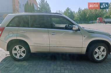 Позашляховик / Кросовер Suzuki Grand Vitara 2008 в Рівному