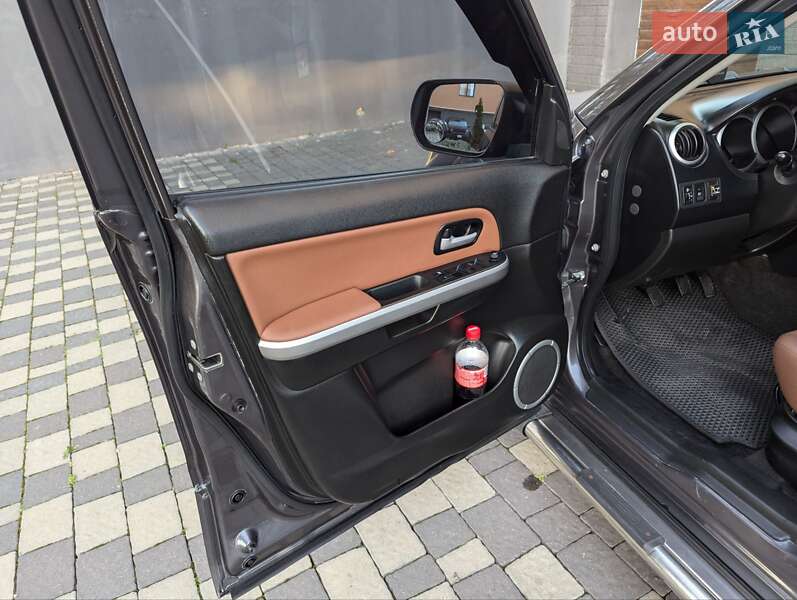 Позашляховик / Кросовер Suzuki Grand Vitara 2008 в Івано-Франківську