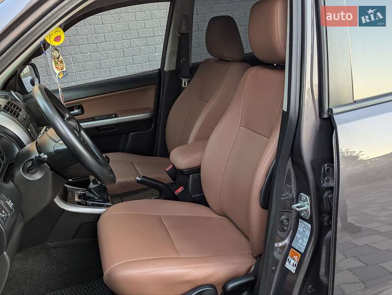 Позашляховик / Кросовер Suzuki Grand Vitara 2008 в Івано-Франківську