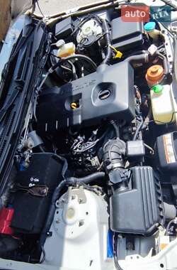 Внедорожник / Кроссовер Suzuki Grand Vitara 2007 в 