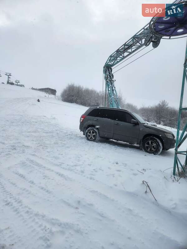 Внедорожник / Кроссовер Suzuki Grand Vitara 2007 в Ждениеве фото Внедорожник / Кроссовер Suzuki Grand Vitara 2007 в Ждениеве
