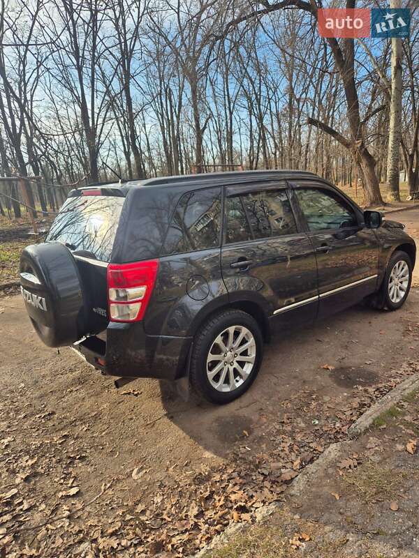 Внедорожник / Кроссовер Suzuki Grand Vitara 2014 в Николаеве