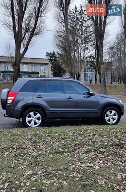 Позашляховик / Кросовер Suzuki Grand Vitara 2010 в 