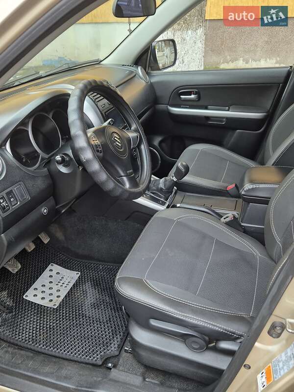 Внедорожник / Кроссовер Suzuki Grand Vitara 2008 в Днепре
