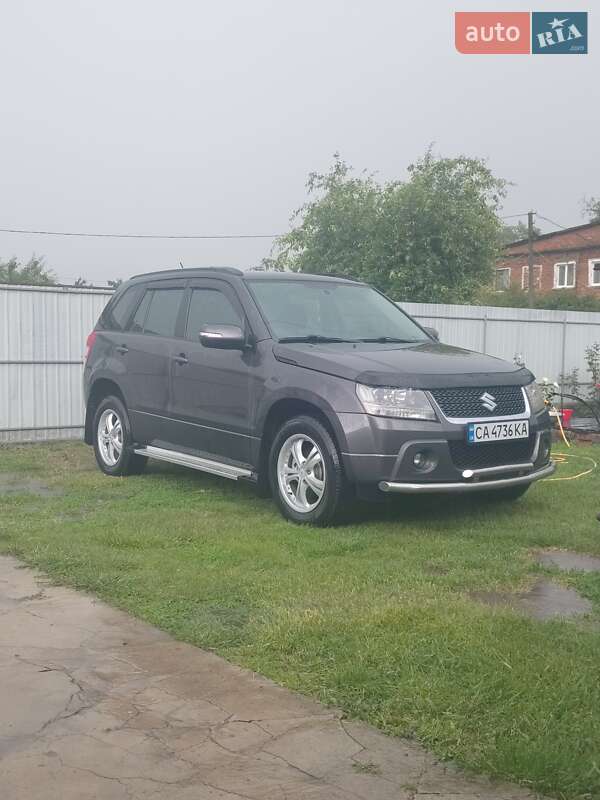 Внедорожник / Кроссовер Suzuki Grand Vitara 2010 в Каневе