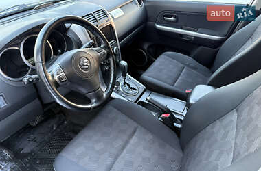 Позашляховик / Кросовер Suzuki Grand Vitara 2015 в 