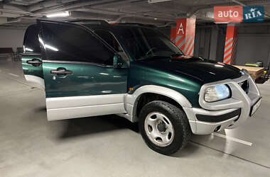 Внедорожник / Кроссовер Suzuki Grand Vitara 2001 в 