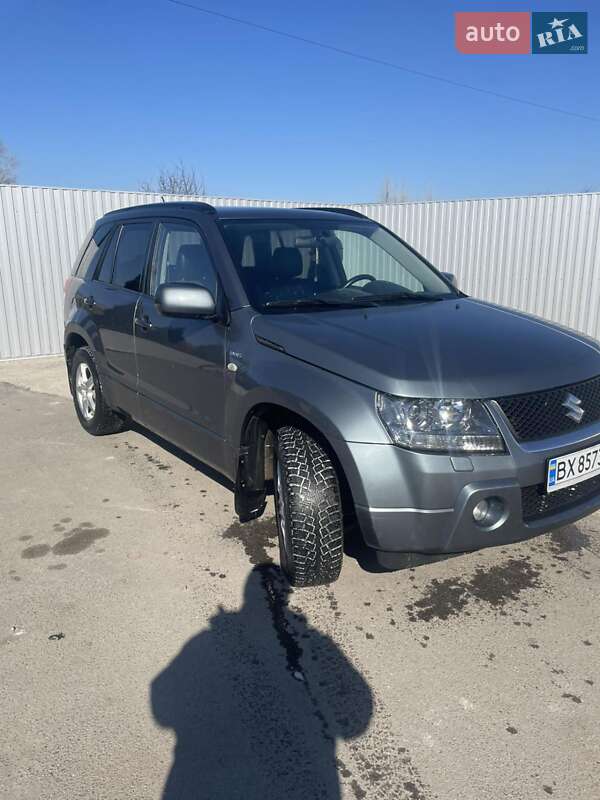 Внедорожник / Кроссовер Suzuki Grand Vitara 2006 в Хмельницком