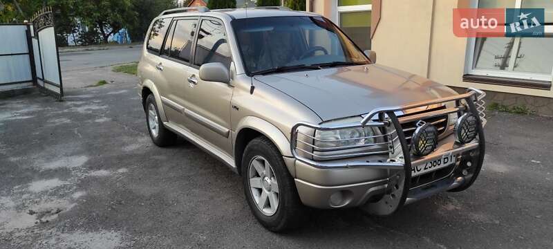 Внедорожник / Кроссовер Suzuki Grand Vitara 2001 в Турийске