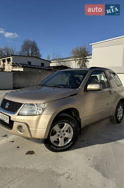 Внедорожник / Кроссовер Suzuki Grand Vitara 2010 в 