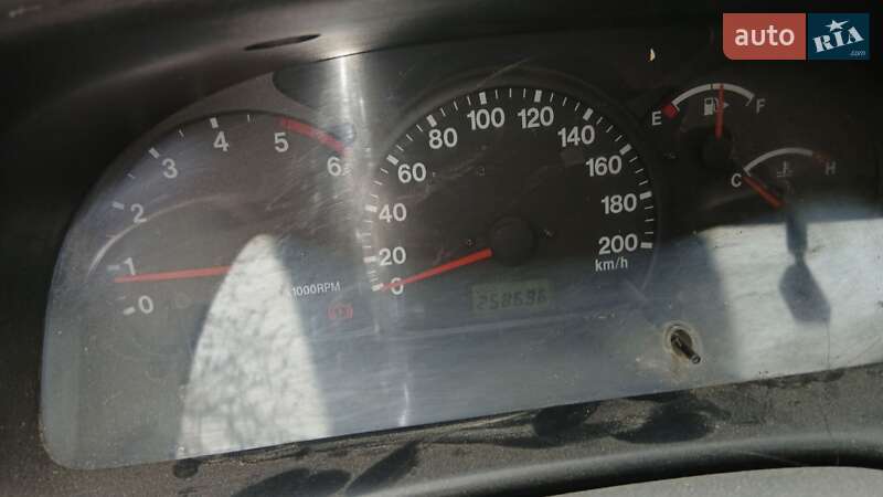 Позашляховик / Кросовер Suzuki Grand Vitara 2001 в Сторожинці фото 6 Позашляховик / Кросовер Suzuki Grand Vitara 2001 в Сторожинці